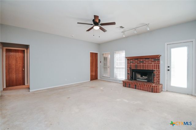 218 Sunset Drive, Victoria, TX 77901