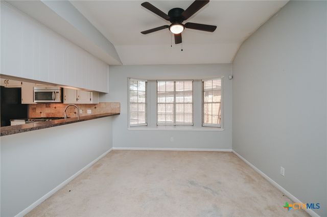 218 Sunset Drive, Victoria, TX 77901