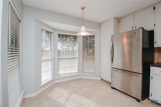 218 Sunset Drive, Victoria, TX 77901