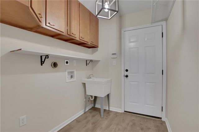 4535 Flowering Branch, Powder Springs, GA 30127