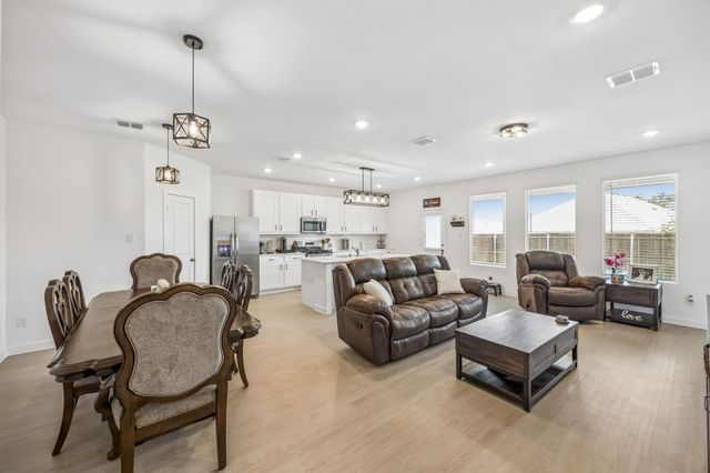 1801 Rubber Fig Lane, Mckinney, TX 75071