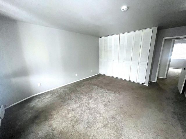 6077 W Calumet ROAD, Milwaukee, WI 53223