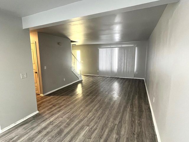 6077 W Calumet ROAD, Milwaukee, WI 53223