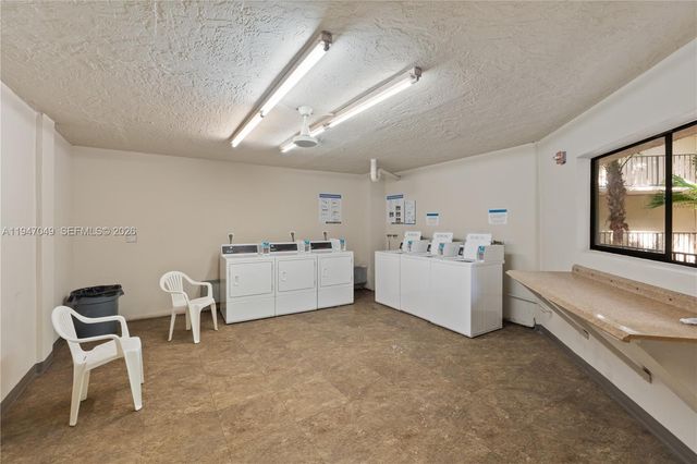 8075 SW 107th Ave 221, Miami, FL 33173