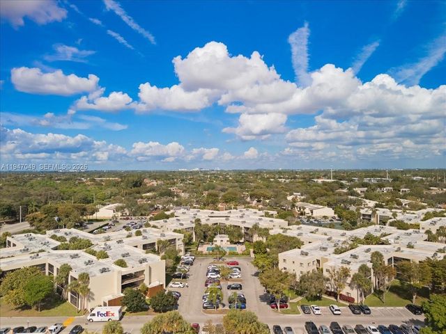 8075 SW 107th Ave 221, Miami, FL 33173