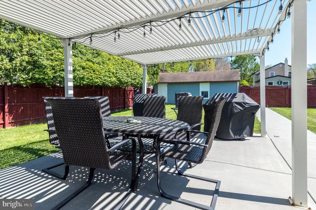 1605 N LINE ST, Lansdale, PA 19446