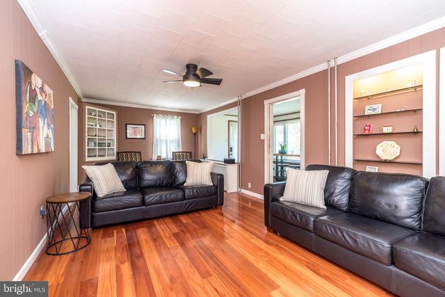 1605 N LINE ST, Lansdale, PA 19446