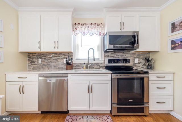 1605 N LINE ST, Lansdale, PA 19446