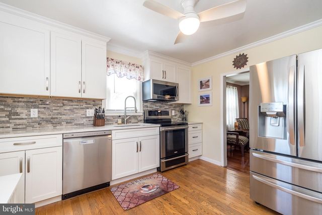 1605 N LINE ST, Lansdale, PA 19446