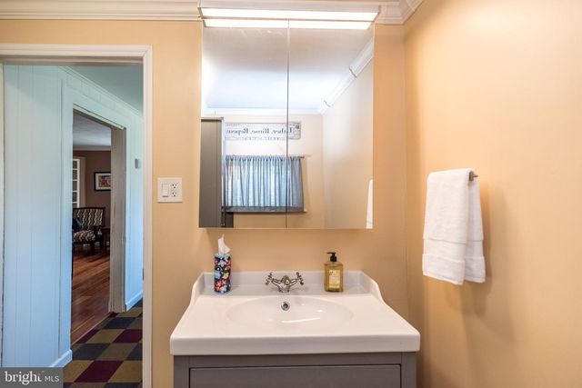 1605 N LINE ST, Lansdale, PA 19446