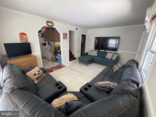 5007 OGLETHORPE ST, Riverdale, MD 20737
