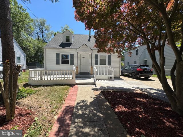 5007 OGLETHORPE ST, Riverdale, MD 20737