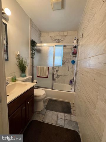 5007 OGLETHORPE ST, Riverdale, MD 20737