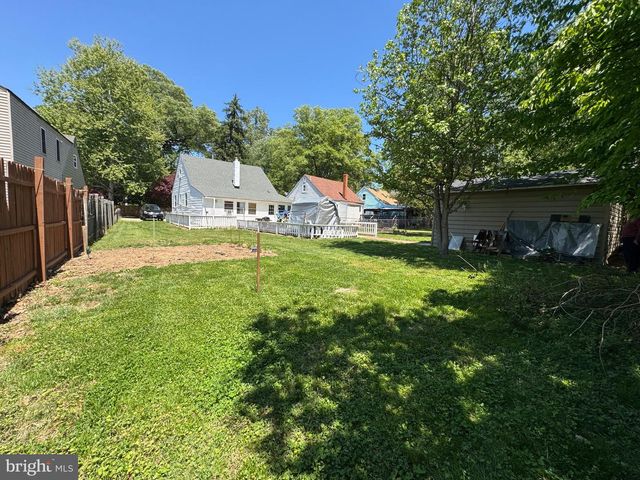 5007 OGLETHORPE ST, Riverdale, MD 20737