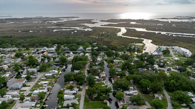 5323 CIRCLE DRIVE, Weeki Wachee, FL 34607