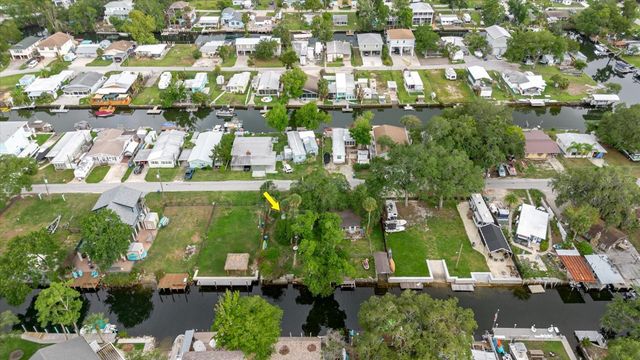 5323 CIRCLE DRIVE, Weeki Wachee, FL 34607