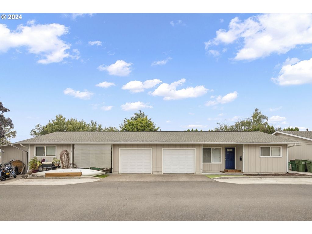 504 E 9TH 14 St, Newberg, OR 97132