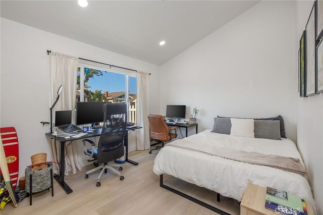 204 Springfield Avenue, Huntington Beach, CA 92648