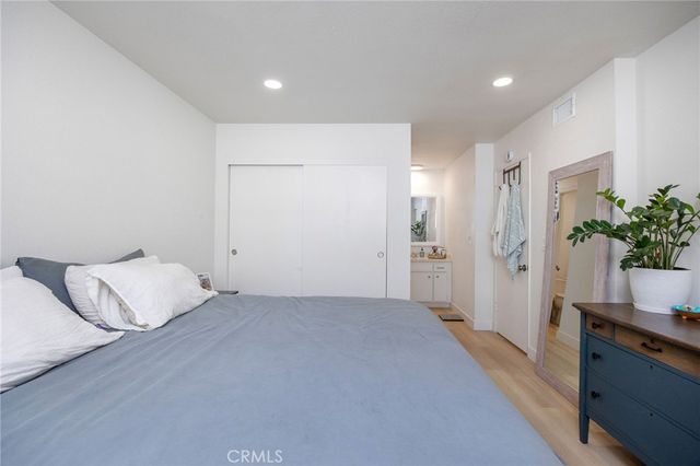 204 Springfield Avenue, Huntington Beach, CA 92648