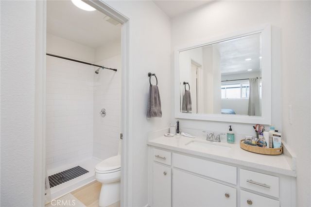 204 Springfield Avenue, Huntington Beach, CA 92648