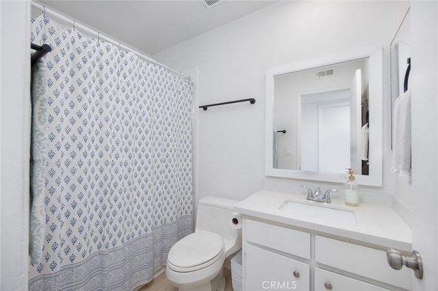204 Springfield Avenue, Huntington Beach, CA 92648