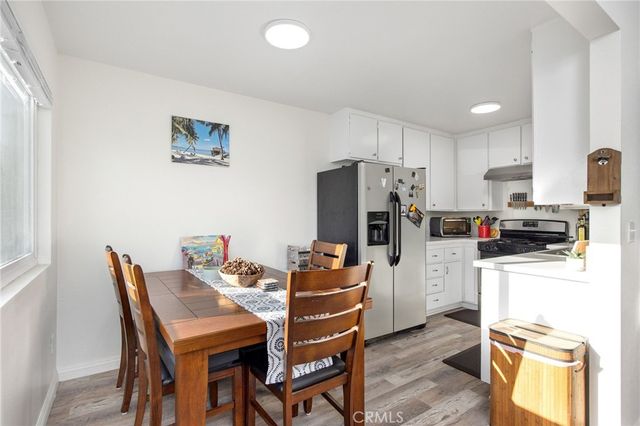 204 Springfield Avenue, Huntington Beach, CA 92648