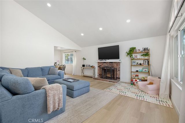 204 Springfield Avenue, Huntington Beach, CA 92648