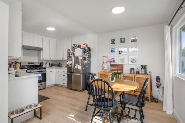 204 Springfield Avenue, Huntington Beach, CA 92648
