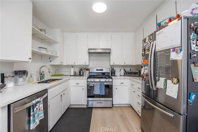 204 Springfield Avenue, Huntington Beach, CA 92648