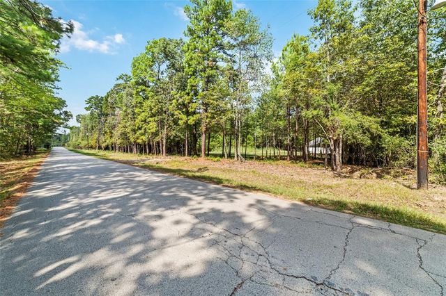 40719 Country Forest Drive, Magnolia, TX 77354