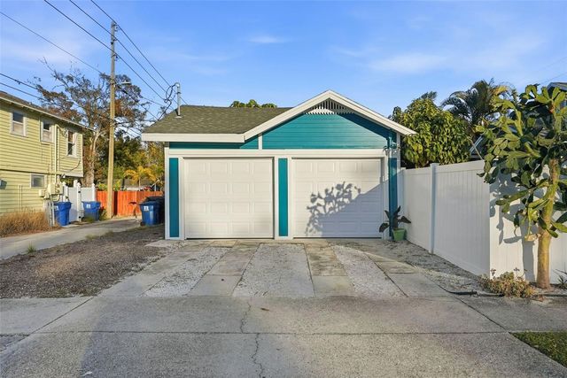 2059 BURLINGTON AVENUE N, St Petersburg, FL 33713