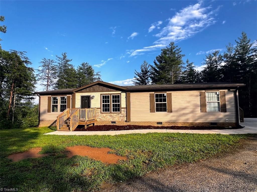 10917 N NC Highway 16, Millers Creek, NC 28651