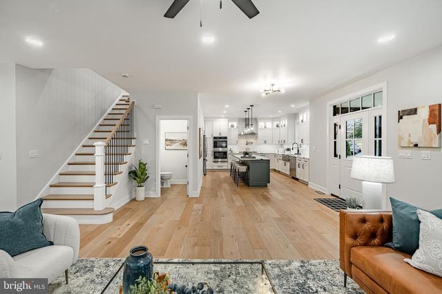 714 S WAYNE ST, West Chester, PA 19382