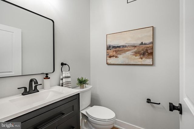 714 S WAYNE ST, West Chester, PA 19382