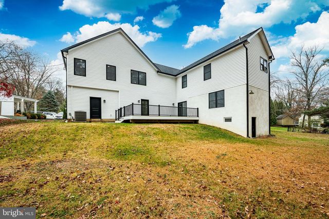 714 S WAYNE ST, West Chester, PA 19382