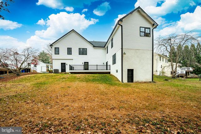 714 S WAYNE ST, West Chester, PA 19382