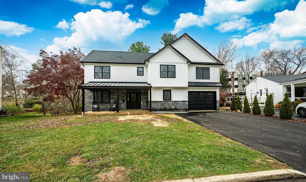 714 S WAYNE ST, West Chester, PA 19382