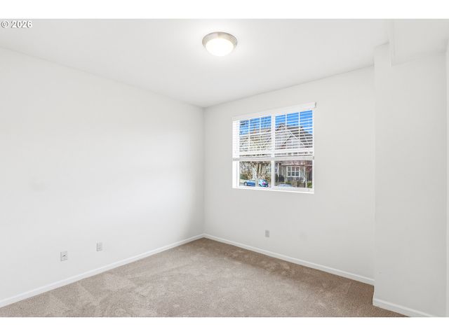 11880 Sw HORIZON Blvd, Beaverton, OR 97007