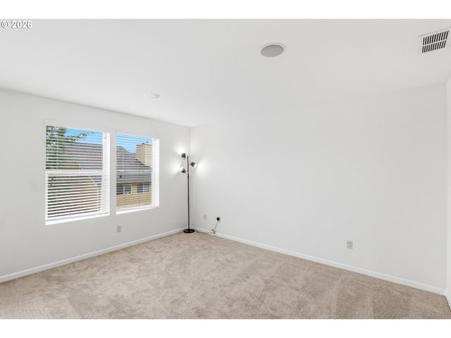 11880 Sw HORIZON Blvd, Beaverton, OR 97007