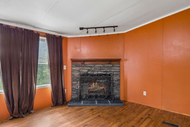 1422 Dove Ln, Springfield, TN 37172