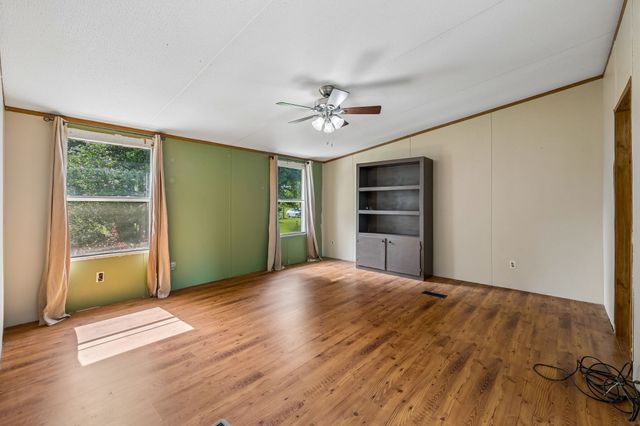 1422 Dove Ln, Springfield, TN 37172