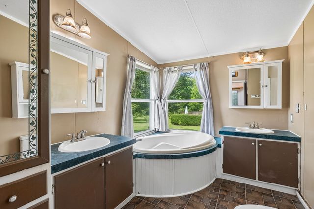1422 Dove Ln, Springfield, TN 37172