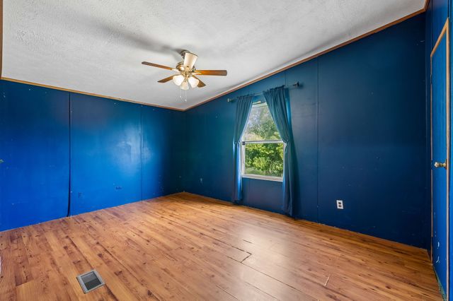 1422 Dove Ln, Springfield, TN 37172