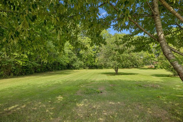 1422 Dove Ln, Springfield, TN 37172
