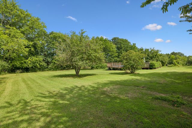 1422 Dove Ln, Springfield, TN 37172