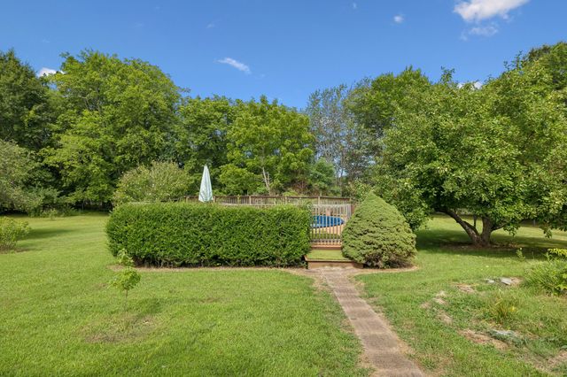1422 Dove Ln, Springfield, TN 37172