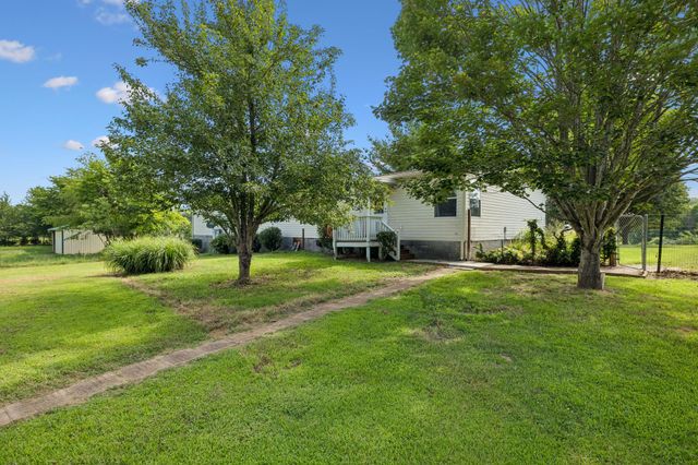 1422 Dove Ln, Springfield, TN 37172