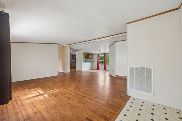 1422 Dove Ln, Springfield, TN 37172