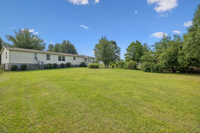 1422 Dove Ln, Springfield, TN 37172