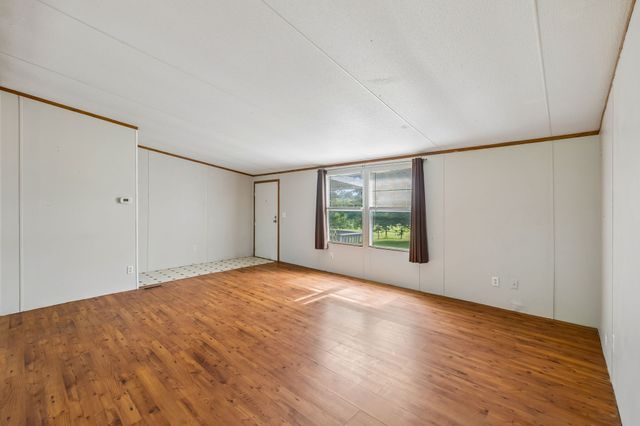 1422 Dove Ln, Springfield, TN 37172